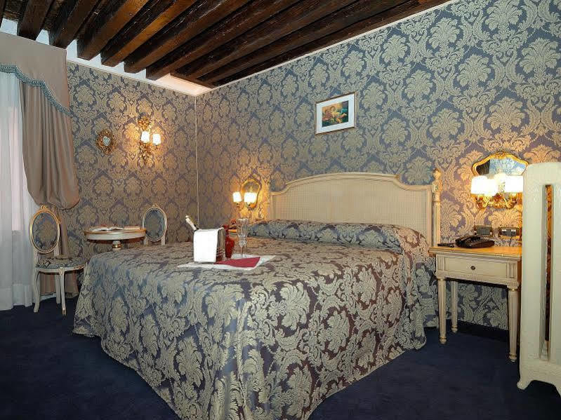 Bed and Breakfast Residenza La Loggia Venedig Exterior foto